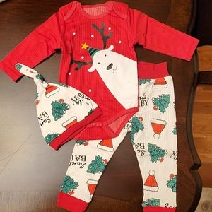 3 Piece Baby Set Hat, Long Sleeve Onesie and Hat. NWT